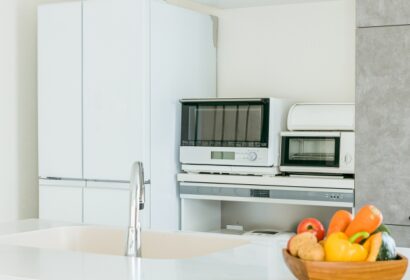 冷蔵庫ラックおすすめ15選！キッチンのデッドスペースを有効活用！ アイキャッチ画像