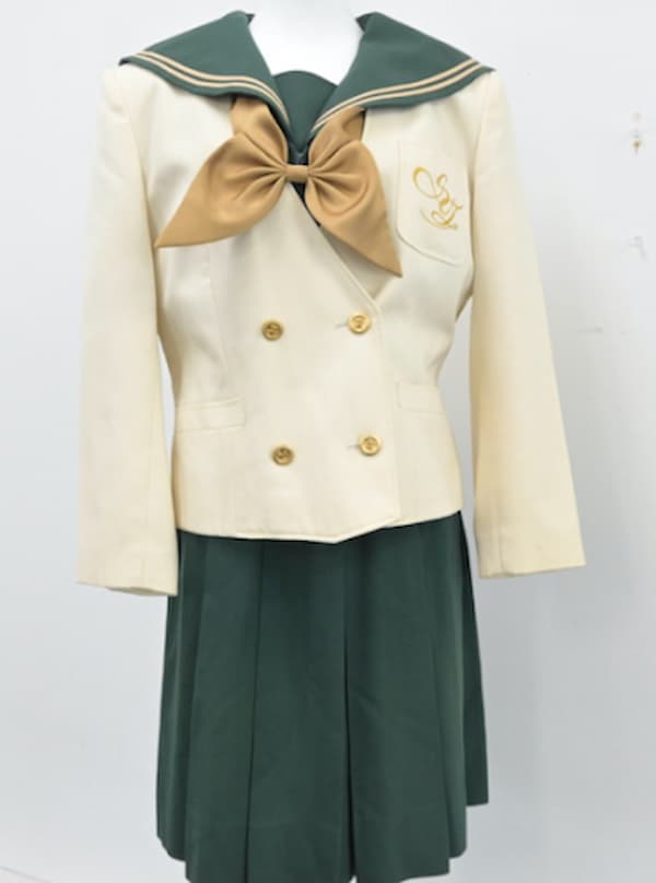 須賀川桐陽高等学校の女子の冬服
