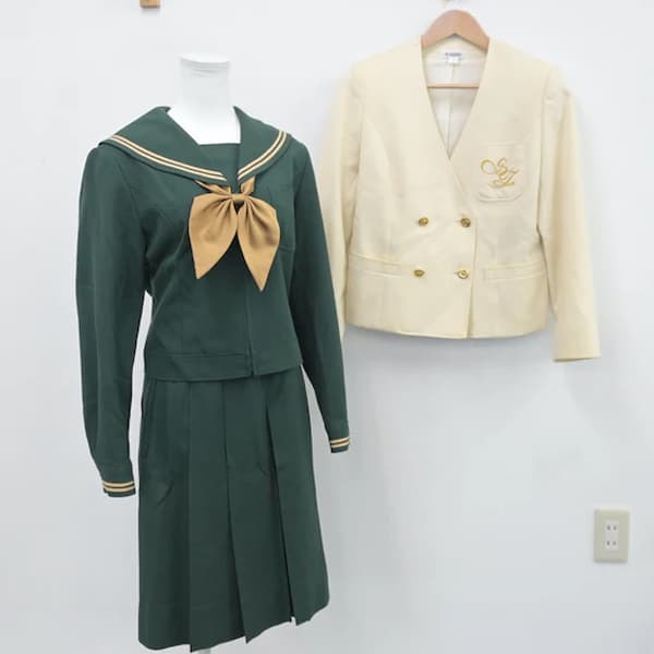 須賀川桐陽高等学校の冬服